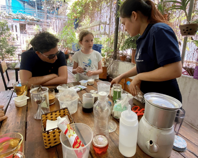 hanoi-artisan-coffee-making-class-with-train-street