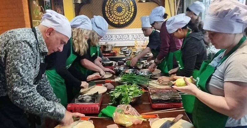 hanoi-authentic-cooking-class-and-local-market-with-chef