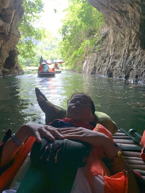 hanoi-bai-dinh-trang-an-mua-cave-with-small-group