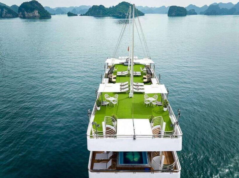 hanoi-fullday-halong-bay-5-star-jacuzzi-buffetkayakswim