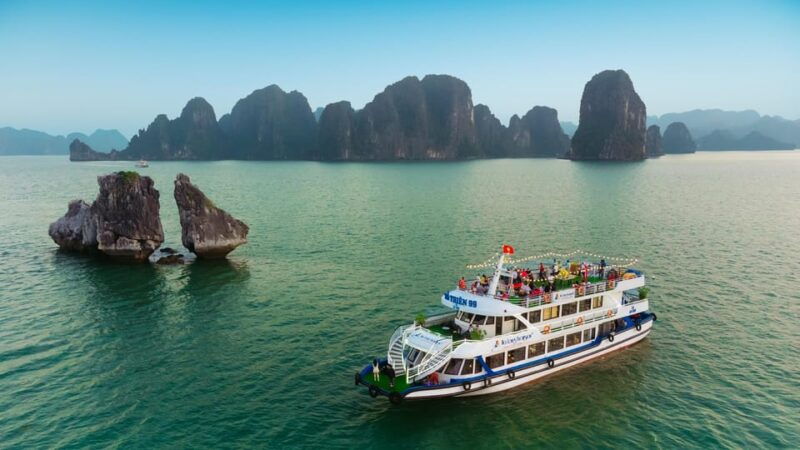 hanoi-halong-excursion-5-star-luxury-cruise-with-buffet