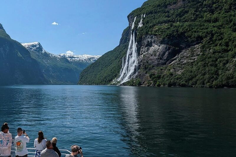 hellesylt-geiranger-sightseeing-one-way-ticket