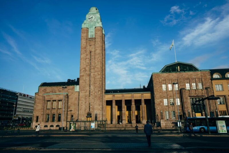 helsinki-architectural-highlights-guided-walking-tour