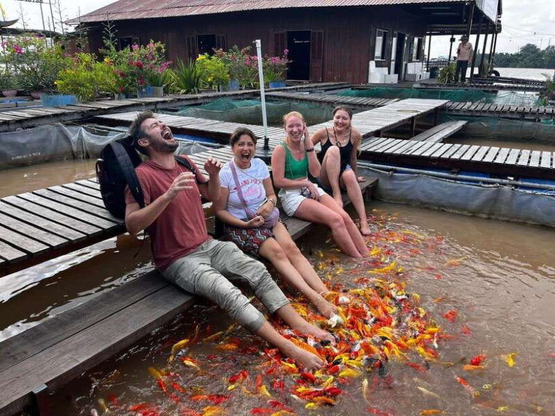 ho-chi-minh-1-day-mekong-delta-tour-floating-market-islet