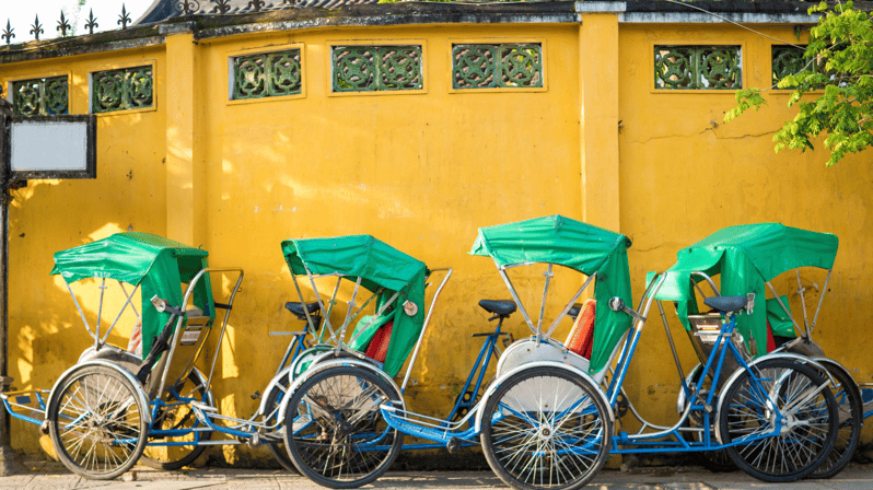 ho-chi-minh-city-city-highlights-tour-by-cyclo-with-meal