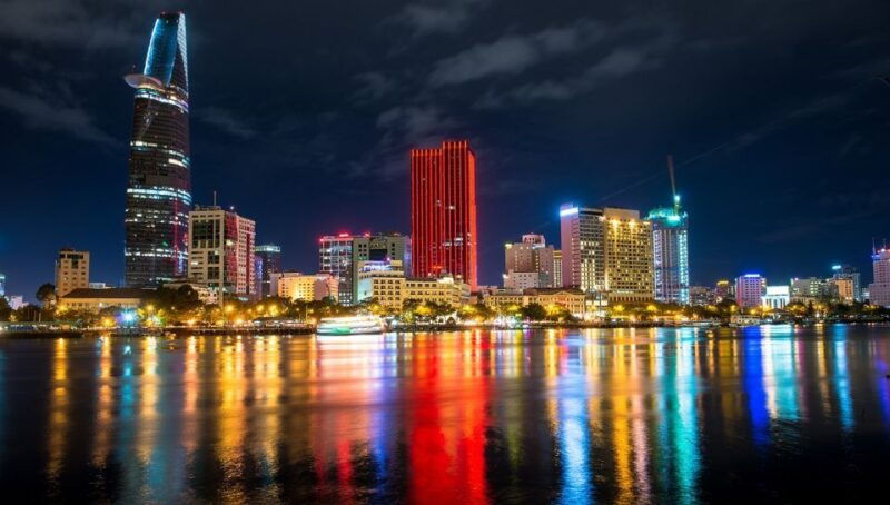 ho-chi-minh-city-water-puppet-show-and-dinner-cruise