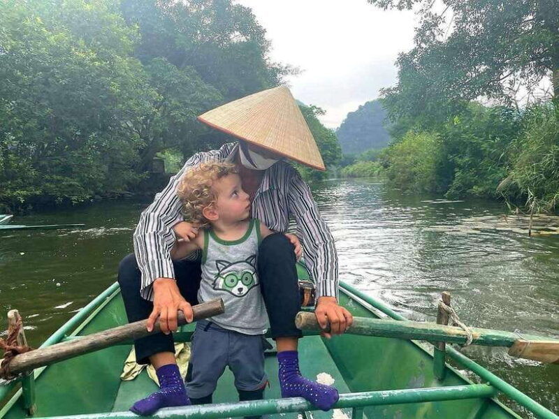 hoa-lu-ancient-capital-mua-cave-tam-coc-boat-trip