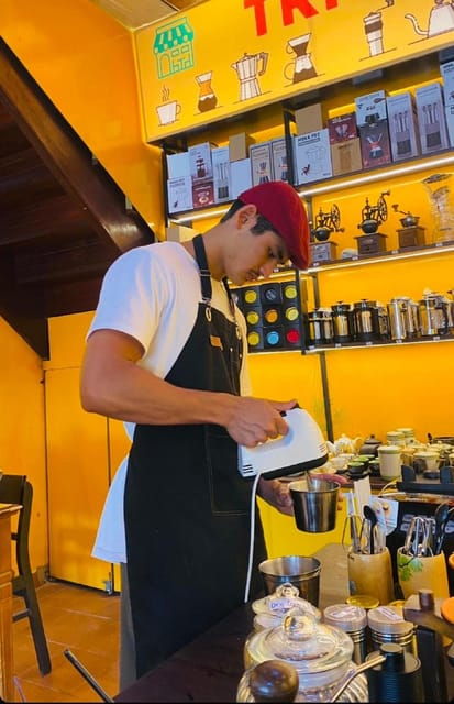 hoi-an-hand-on-making-vietnamese-coffee-class