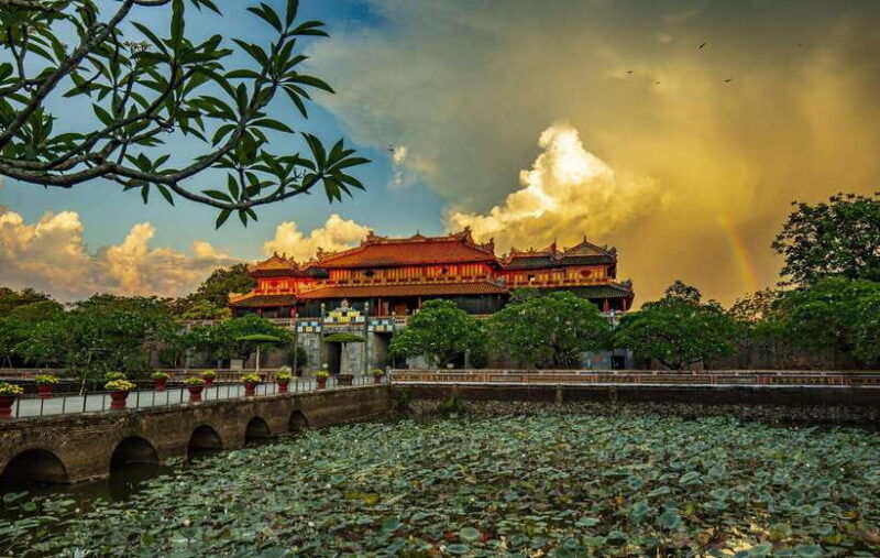 hoi-an-private-day-trip-to-imperial-city-hue