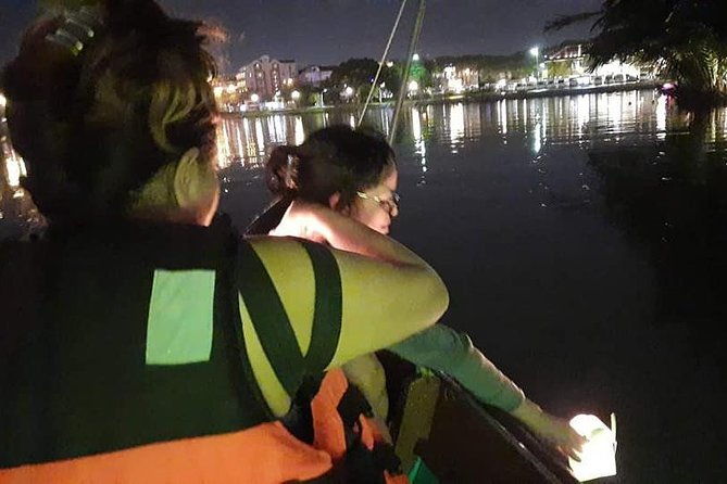 Hoi An walking City- Night Market -Riverboat Ride (4-5 Hours) - Who Is This Tour Best For?