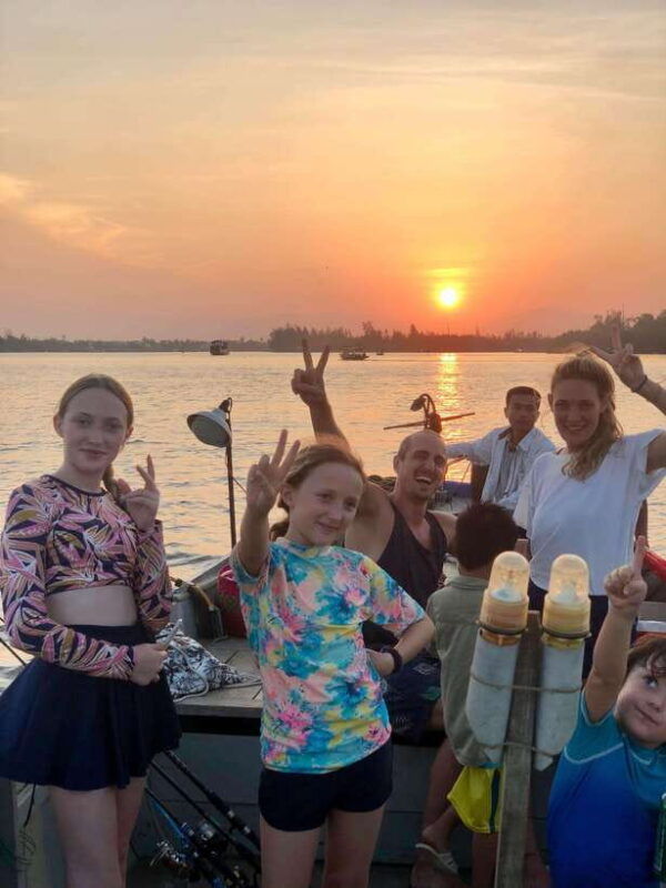hoian-fishing-bbq-sunsent-cruise