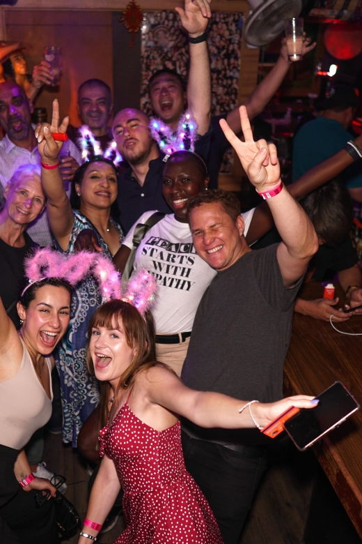 hong-kong-3-hour-lan-kwai-fong-pub-crawl