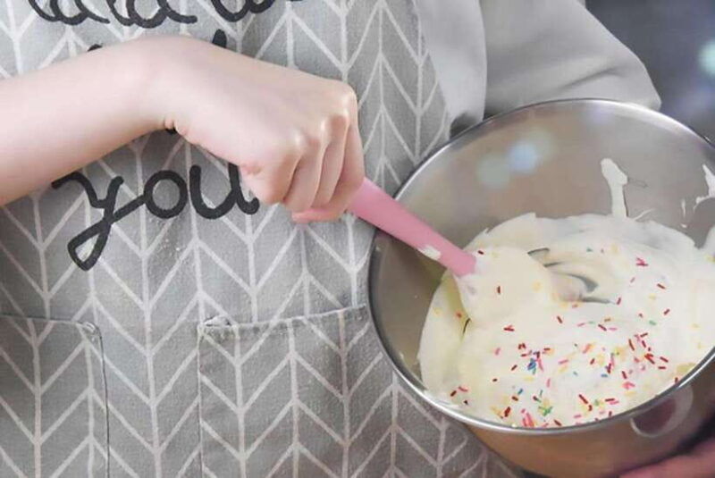 hong-kong-diy-baking-workshop-airy-teddy-cake-sandwich