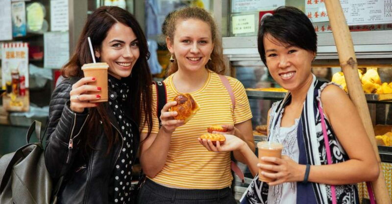 hong-kong-private-food-tour-with-10-tastings