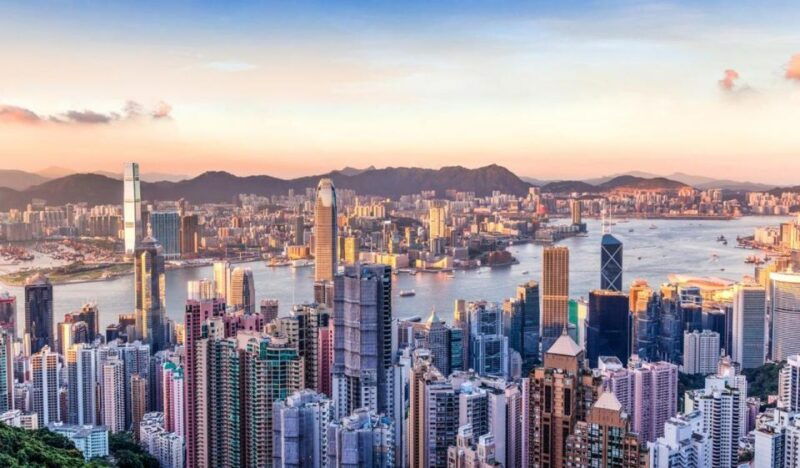 hong-kong-unfolded-streets-skylines-secrets-by-transit