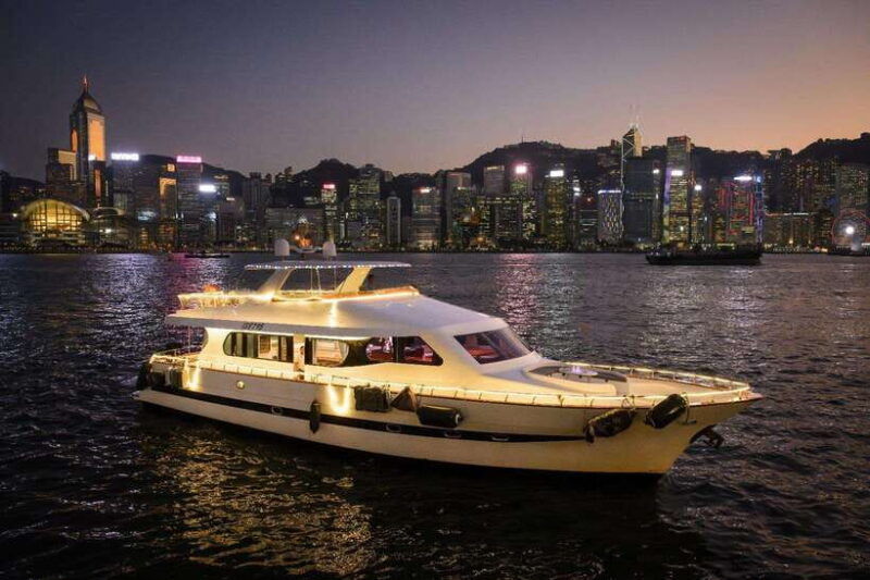 hong-kong-victoria-harbour-evening-cruise-with-free-drinks