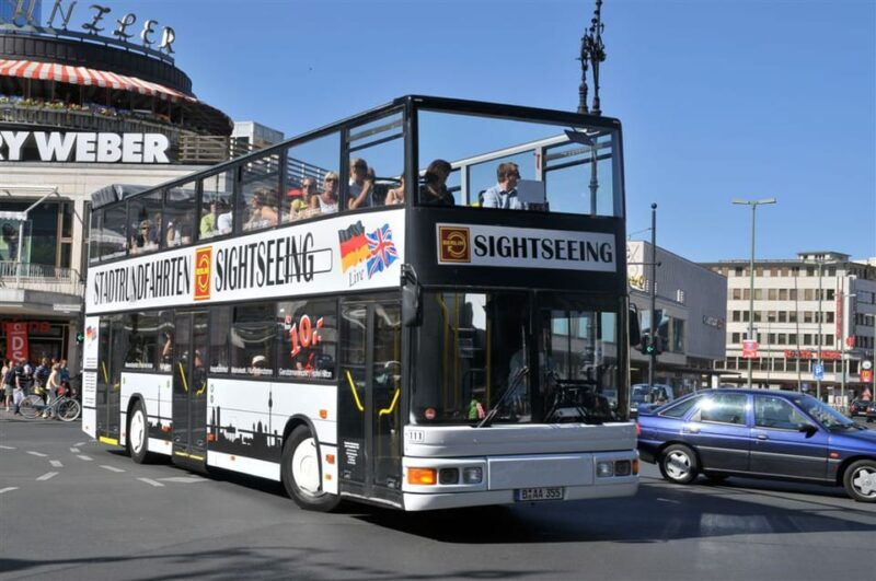 hop-on-hop-off-city-tour-by-bus-and-boat-live-commentary