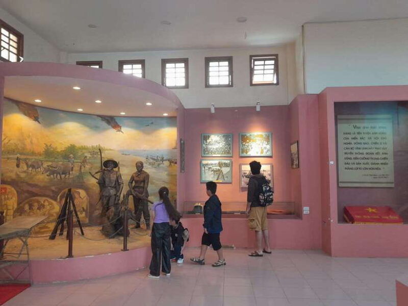 hue-dmz-half-day-by-private-car-with-vinh-moc-tunnels