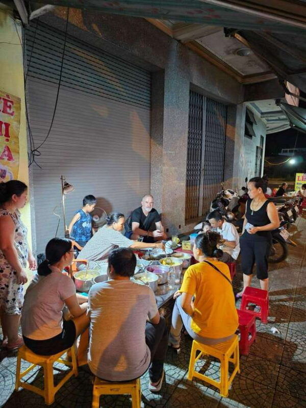 hue-guided-local-food-tour-with-tastings