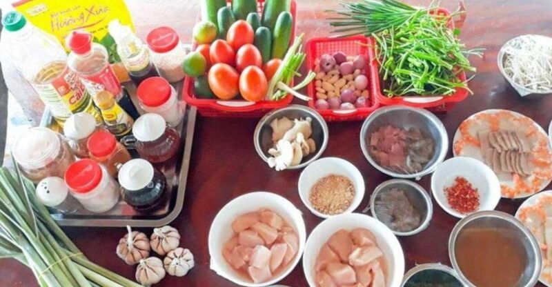 hue-traditional-cooking-class-w-local-family-market-trip