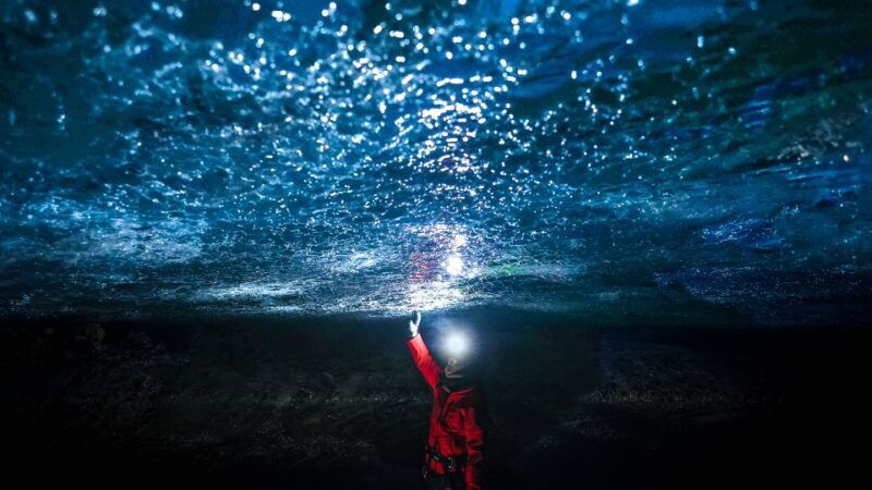 iceland-ice-cave-captured-with-professional-photos