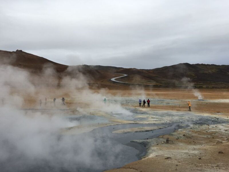 iceland-lake-myvatn-and-godafoss-tour-by-bus