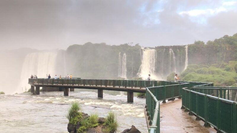 iguassu-waterfalls-1-day-tour-brazil-and-argentinas-sides