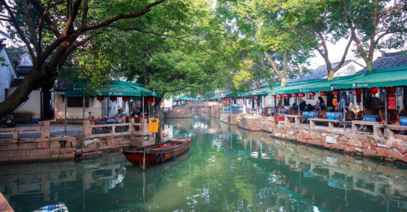immerse-in-suzhou-tongli-private-day-trip