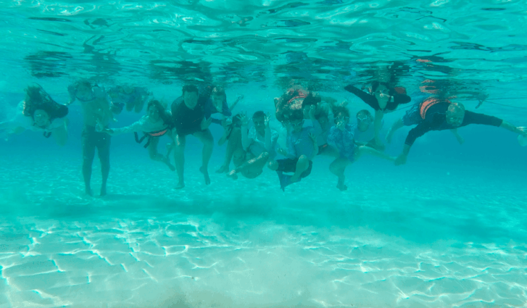 isla-mujeres-snorkeling-and-catamaran-party-cruise
