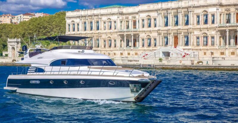istanbul-private-bosphorus-cruise-on-a-luxurious-yacht