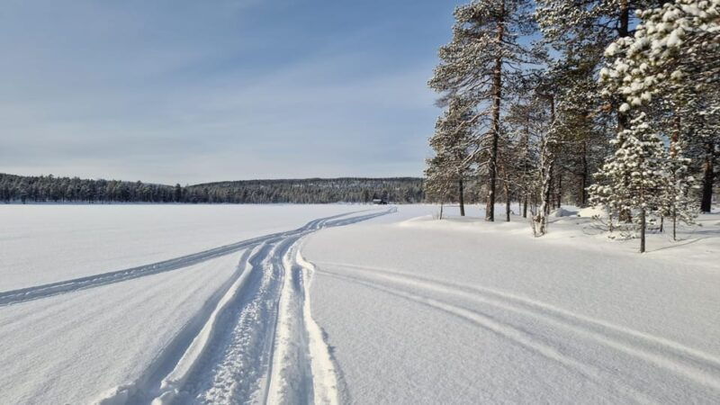 ivalosleighride-tour-and-fishing-on-a-lake-in-the-wild