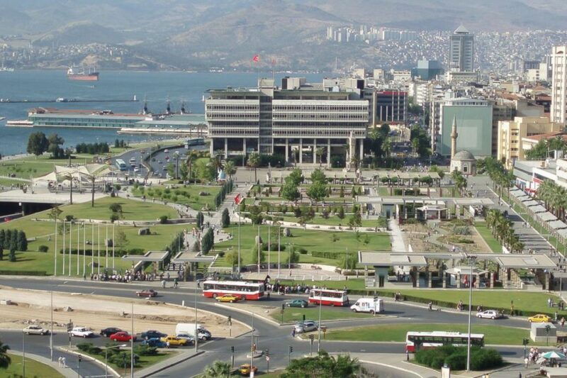 izmir-city-tour-with-a-private-guide-van