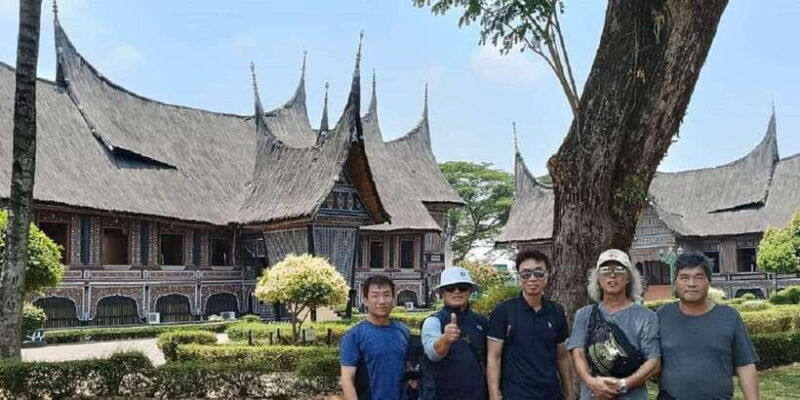 jakarta-beautiful-miniature-glorious-park-of-indonesia