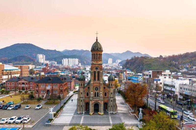 jeonju-hanok-village-and-arboretum-flower-festival