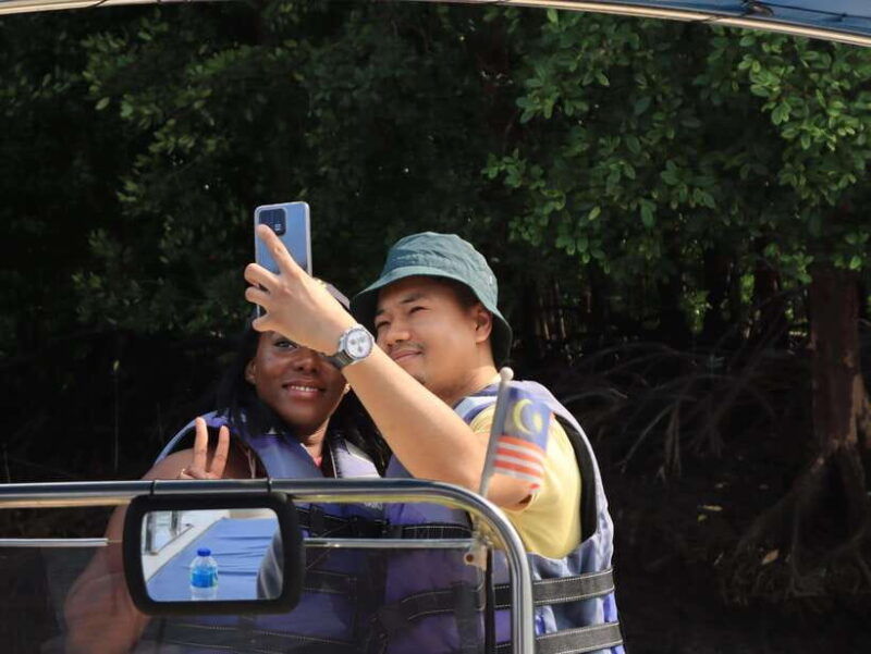 johor-sungai-lebam-river-cruise-with-transfer