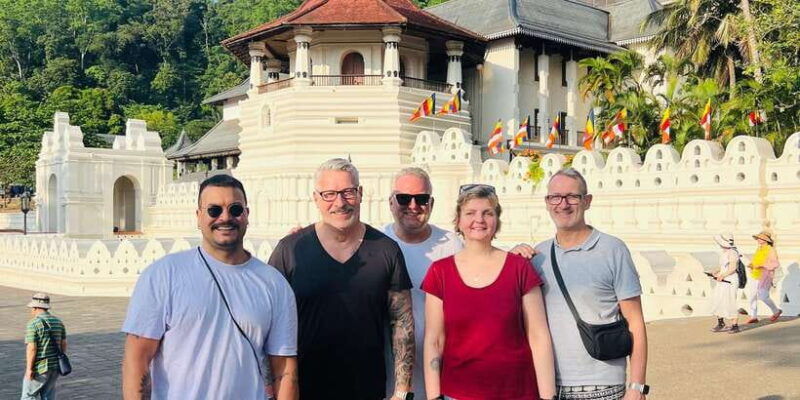 kandy-city-tuk-tuk-tour-by-lanka-safe-tours