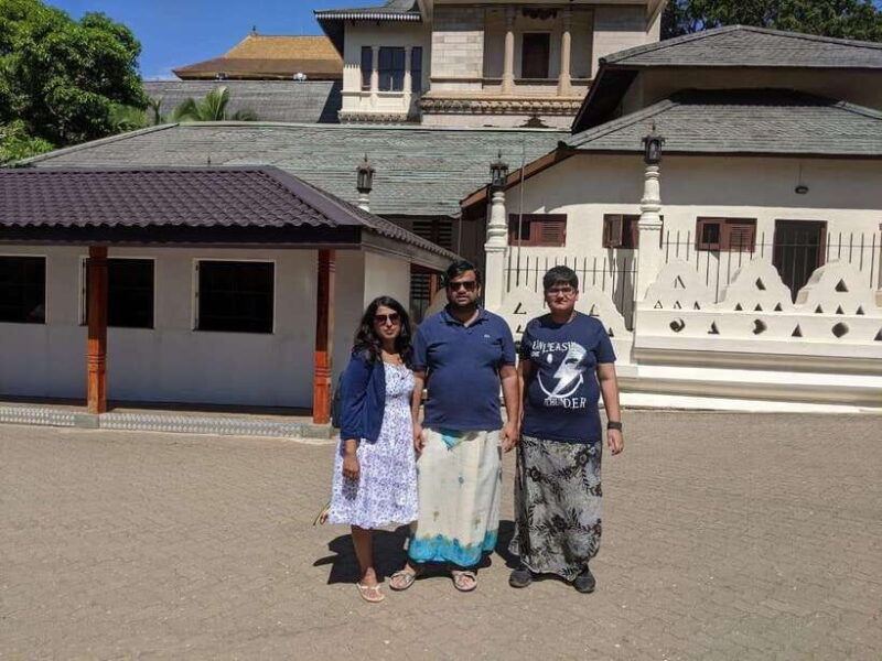kandy-pinnawala-tea-factory-full-day-tour-from-negombo