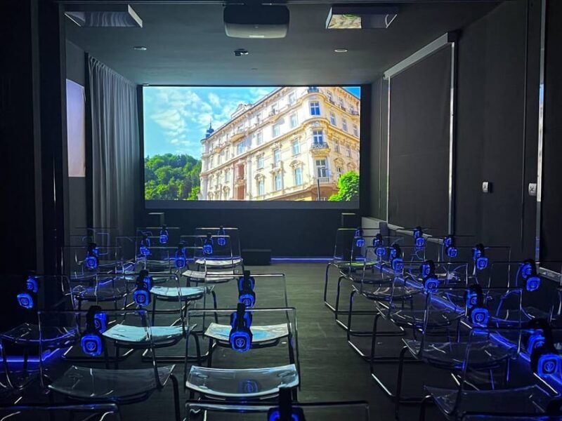 karlovy-vary-tourist-cinema-experience