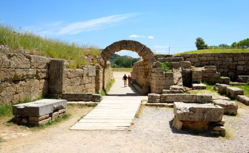 katakolo-port-transfer-to-ancient-olympia-and-vr-audio-tour