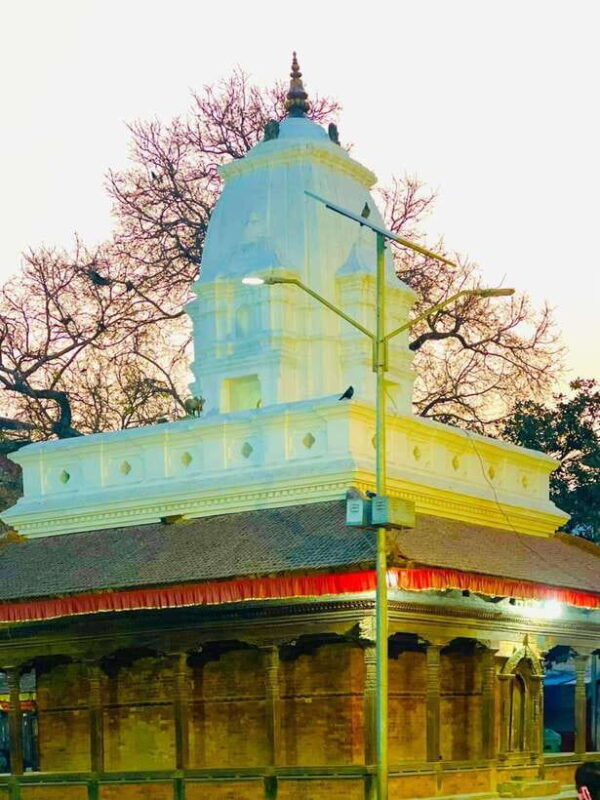 kathmandu-durbar-square-ason-market-kathe-simbu-stupa