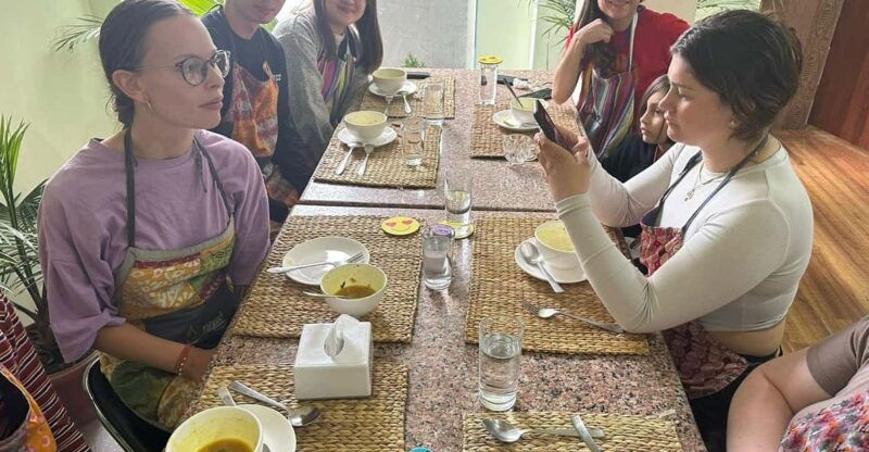 kathmandu-momo-making-class-with-a-local-chef