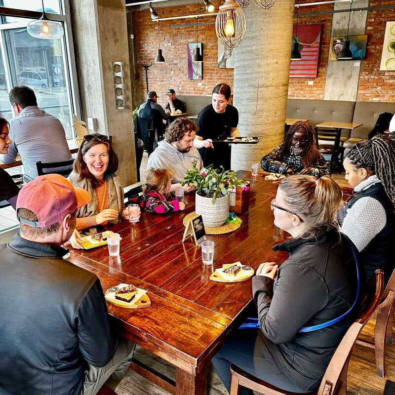kelowna-walking-food-tour-with-7-tastings-and-4-drinks