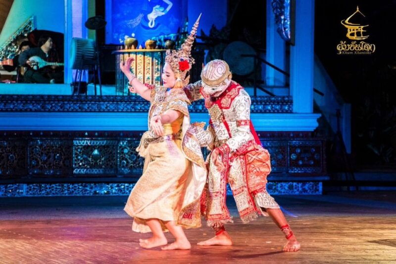 khum-khantoke-chiang-mai-northern-thai-cuisine-and-show