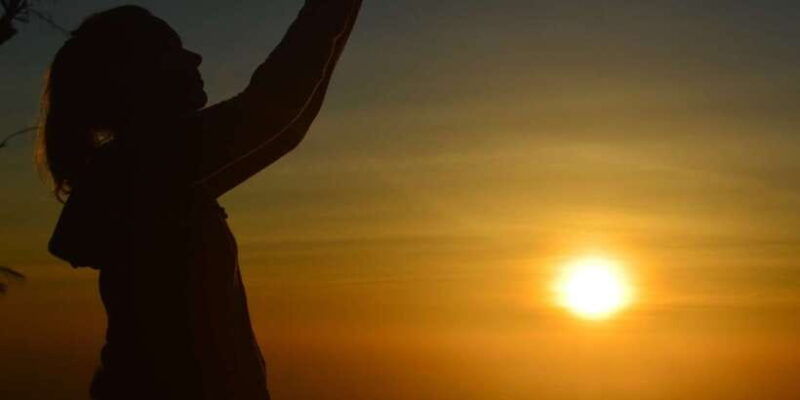 kintamani-sunrise-yoga-meditation-earth-water-rituals