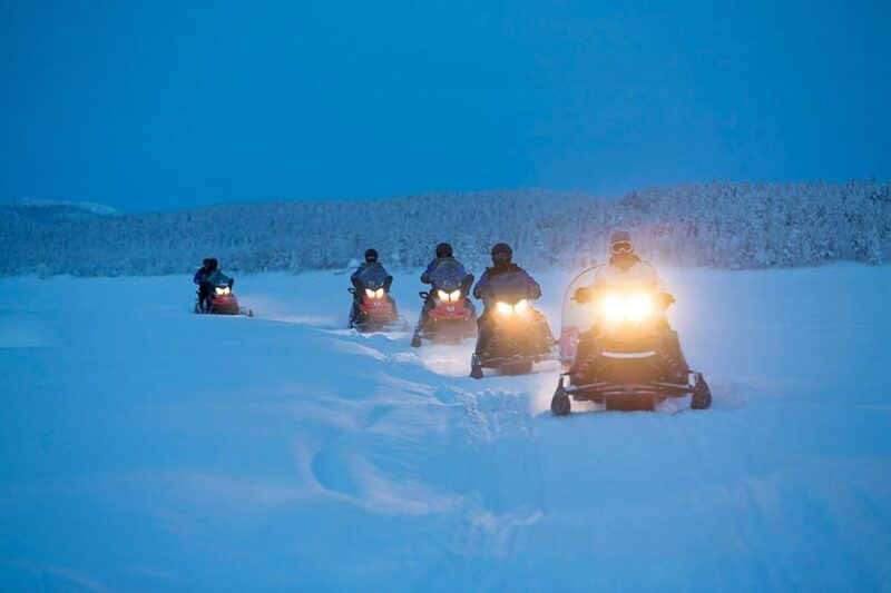 kiruna-guided-snowmobile-tour-with-coffee-break