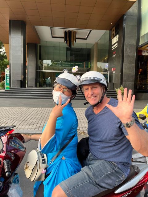kisstour-saigon-half-day-city-tour-on-motorbike
