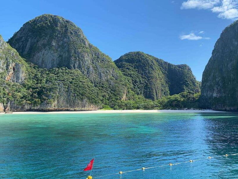 koh-phi-phi-maya-bay-private-longtail-boat-tour