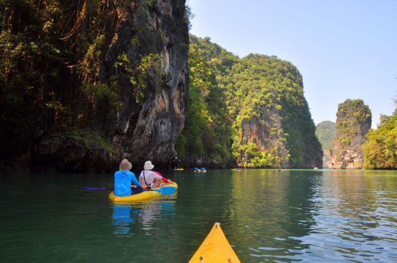 krabi-guided-kayaking-tour-at-ao-thalane