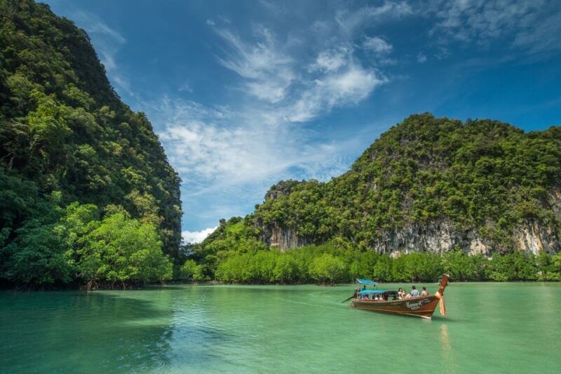 krabi-hong-islands-snorkeling-with-lunch-by-longtail-boat