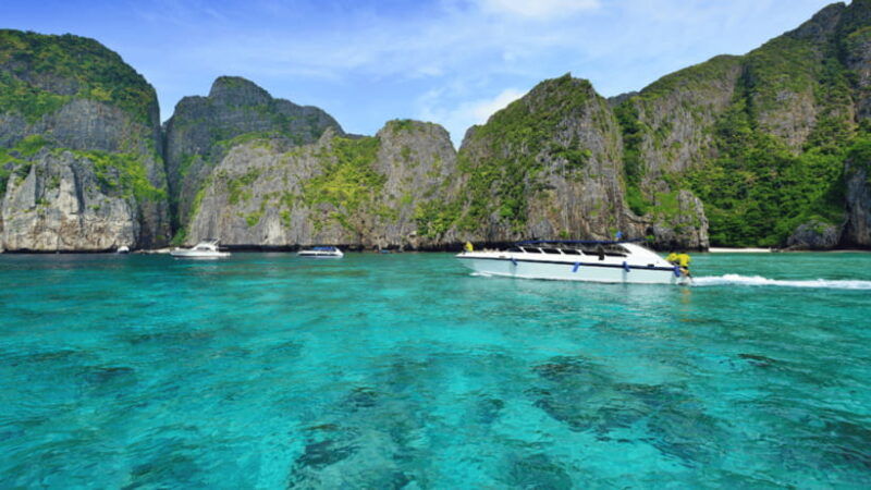 krabi-phi-phi-bamboo-island-one-day-tour-by-speed-boat